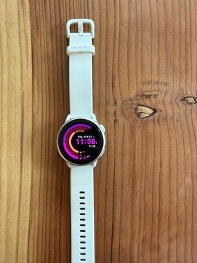 Garmin Vivoactive 6 Lunar Gold